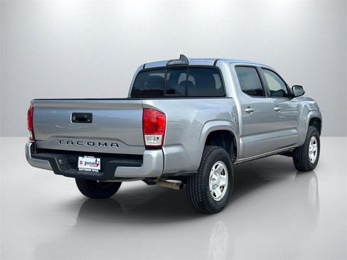 Used 2019 Toyota Tacoma SR w/ SR Convenience Package image 5