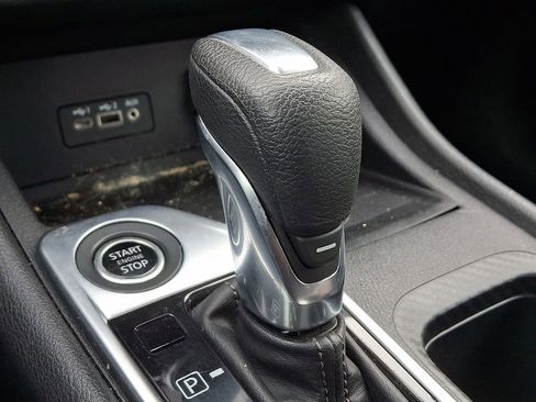 Used 2023 Nissan Sentra SV image 13