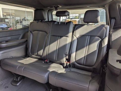 New 2026 Jeep Grand Wagoneer 2WD image 12