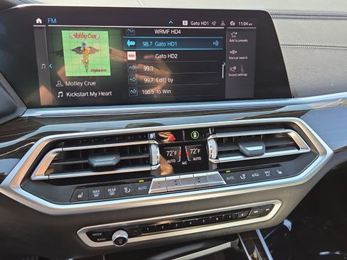 Used 2021 BMW X5 xDrive45e w/ Parking Assistance Package AWD/4WD image 29
