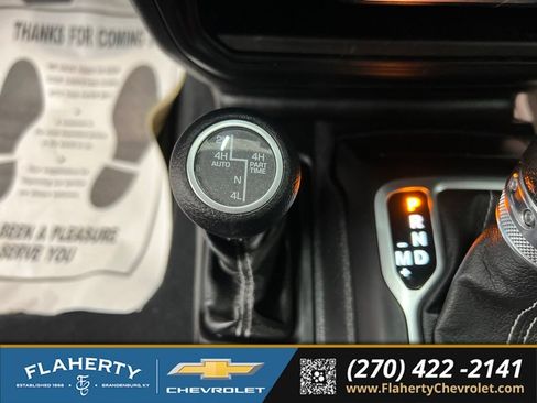 Used 2018 Jeep Wrangler Unlimited Sahara AWD/4WD image 31