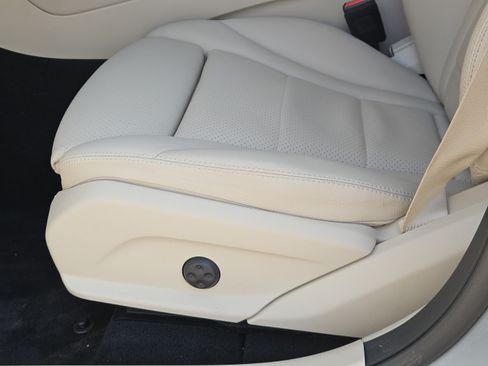Certified 2022 Mercedes-Benz GLC 300 image 25
