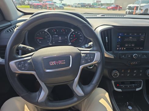 Used 2022 GMC Terrain SLE FWD image 14