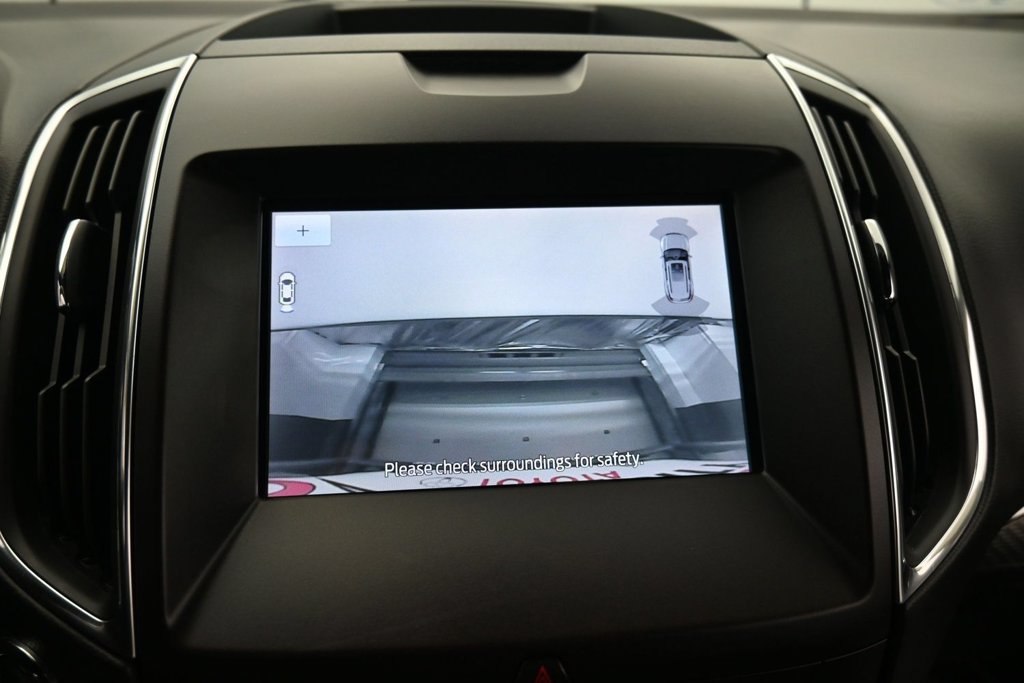 Used 2020 Ford Edge Titanium w/ Equipment Group 301A FWD image 24