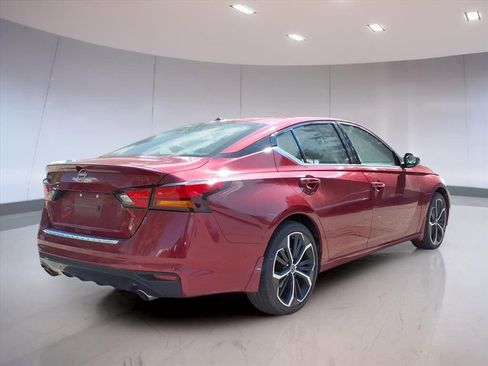 Used 2023 Nissan Altima 2.5 SR image 4