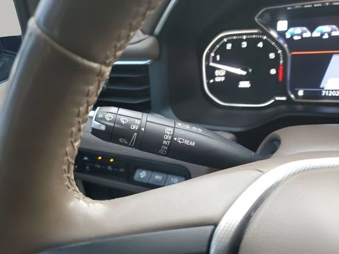 Used 2021 GMC Yukon Denali w/ Denali Premium Package image 37