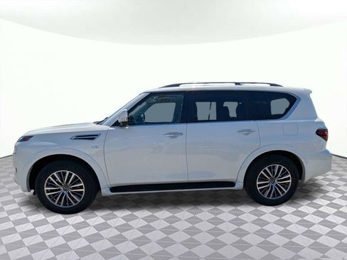 Used 2022 Nissan Armada SL w/ Captain's Chairs Package RWD image 6