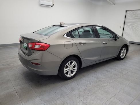 Used 2017 Chevrolet Cruze LT w/ Convenience Package image 10