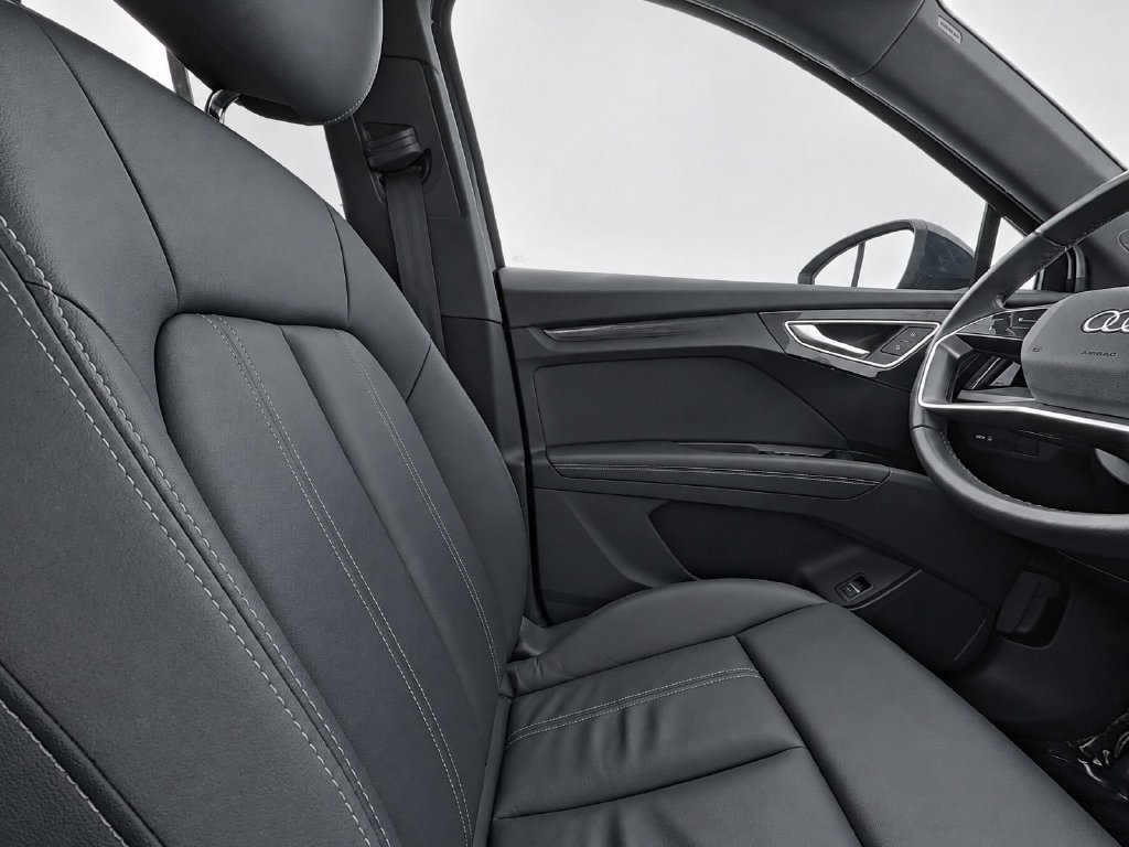 Used 2023 Audi Q4 e-tron Premium Plus AWD/4WD image 20