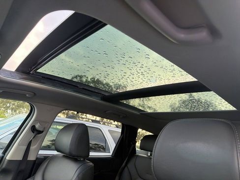 Used 2023 Hyundai Santa Fe SEL Premium image 9