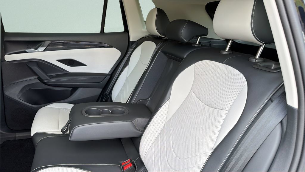 New 2026 Volkswagen Tiguan SE AWD/4WD image 36