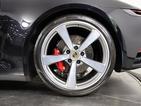 Certified 2021 Porsche 911 Targa 4S image 19