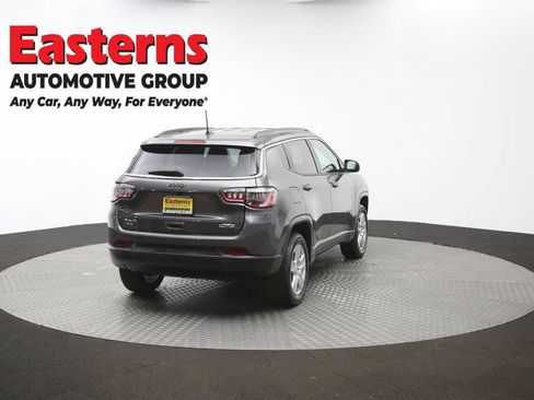 Used 2022 Jeep Compass Latitude AWD/4WD image 41