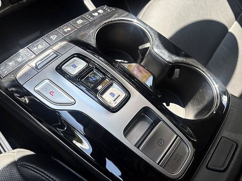 Used 2024 Hyundai Tucson Limited AWD/4WD image 18