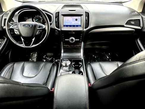 Used 2020 Ford Edge Titanium AWD/4WD image 27