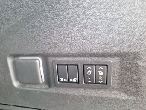 Certified 2022 Chevrolet Tahoe Z71 w/ Z71 Off-Road Package image 28