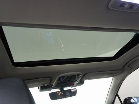 Certified 2025 Subaru Outback Onyx Edition XT image 35