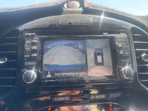 Used 2016 Nissan Juke SL image 41