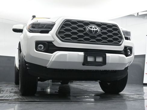 Used 2023 Toyota Tacoma TRD Sport image 35