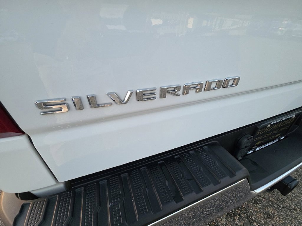 Used 2022 Chevrolet Silverado 1500 LT AWD/4WD image 21