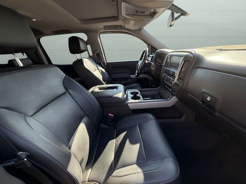 Used 2018 Chevrolet Silverado 1500 LTZ Z71 w/ LTZ Plus Package image 17