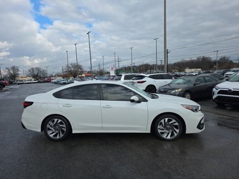 Used 2024 Subaru Legacy Limited image 4