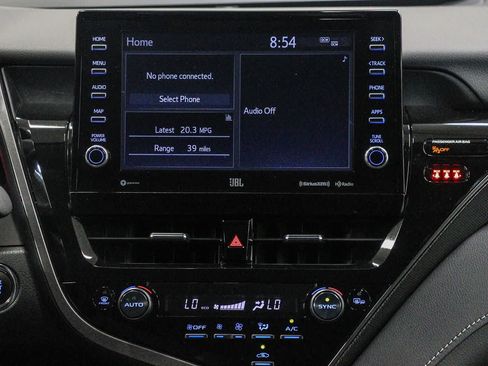 Used 2024 Toyota Camry XSE FWD image 15