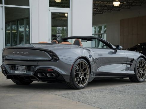 New 2026 Aston Martin Vanquish Convertible image 9