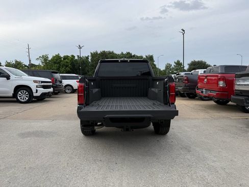 Used 2024 Toyota Tacoma TRD Sport AWD/4WD image 36