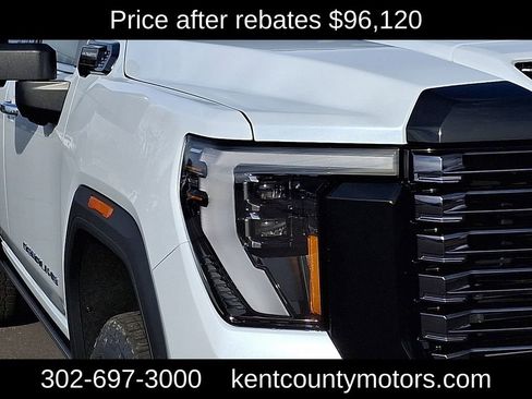 New 2026 GMC Sierra 2500 Denali Ultimate w/ Max Trailering Package image 9