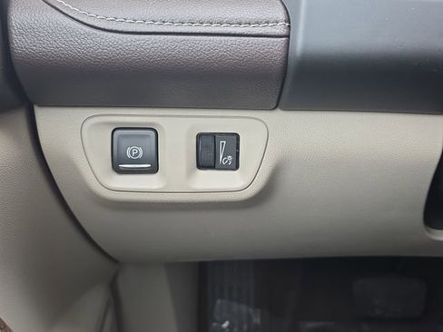 Used 2017 GMC Acadia Denali w/ LPO, Cargo Package AWD/4WD image 28