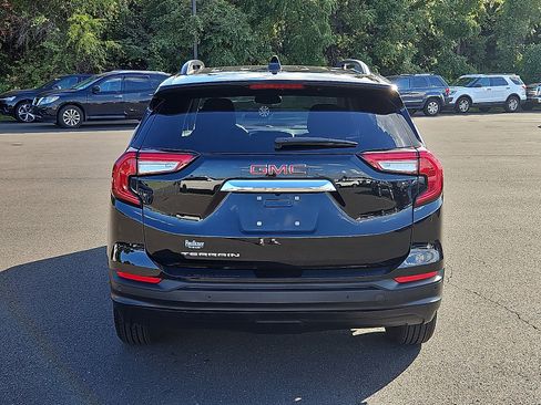 Certified 2022 GMC Terrain SLE w/ Driver Convenience Package image 5