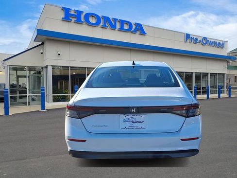 Used 2025 Honda Accord SE image 5