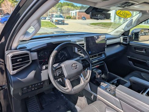 Used 2023 Toyota Tundra Limited AWD/4WD image 19