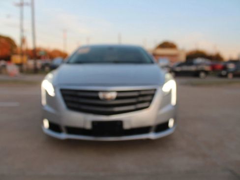 Used 2019 Cadillac XTS Luxury image 7