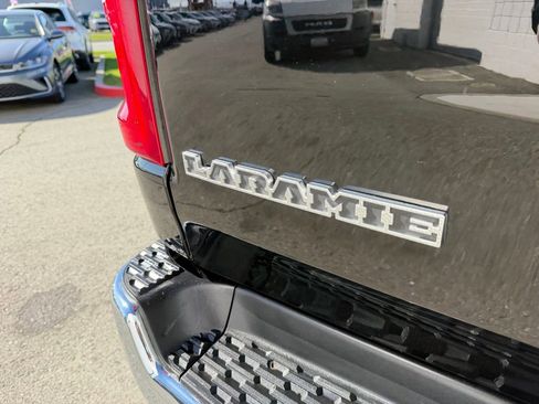 Used 2025 RAM 1500 Laramie image 13