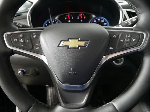 Used 2023 Chevrolet Equinox LT AWD/4WD image 25