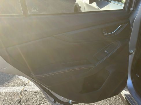 Certified 2023 Subaru Crosstrek 2.5i Limited w/ Moonroof Package image 20