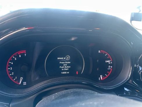 Used 2025 Dodge Durango R/T AWD/4WD image 7