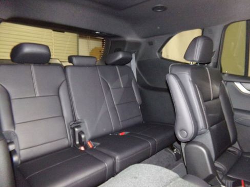 New 2026 GMC Acadia Elevation w/ Elevation Premium Package image 11