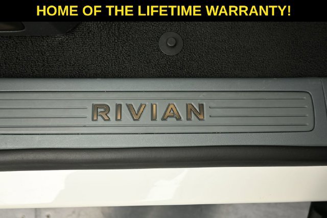 Used 2025 Rivian R1S Premium Dual AWD/4WD image 54