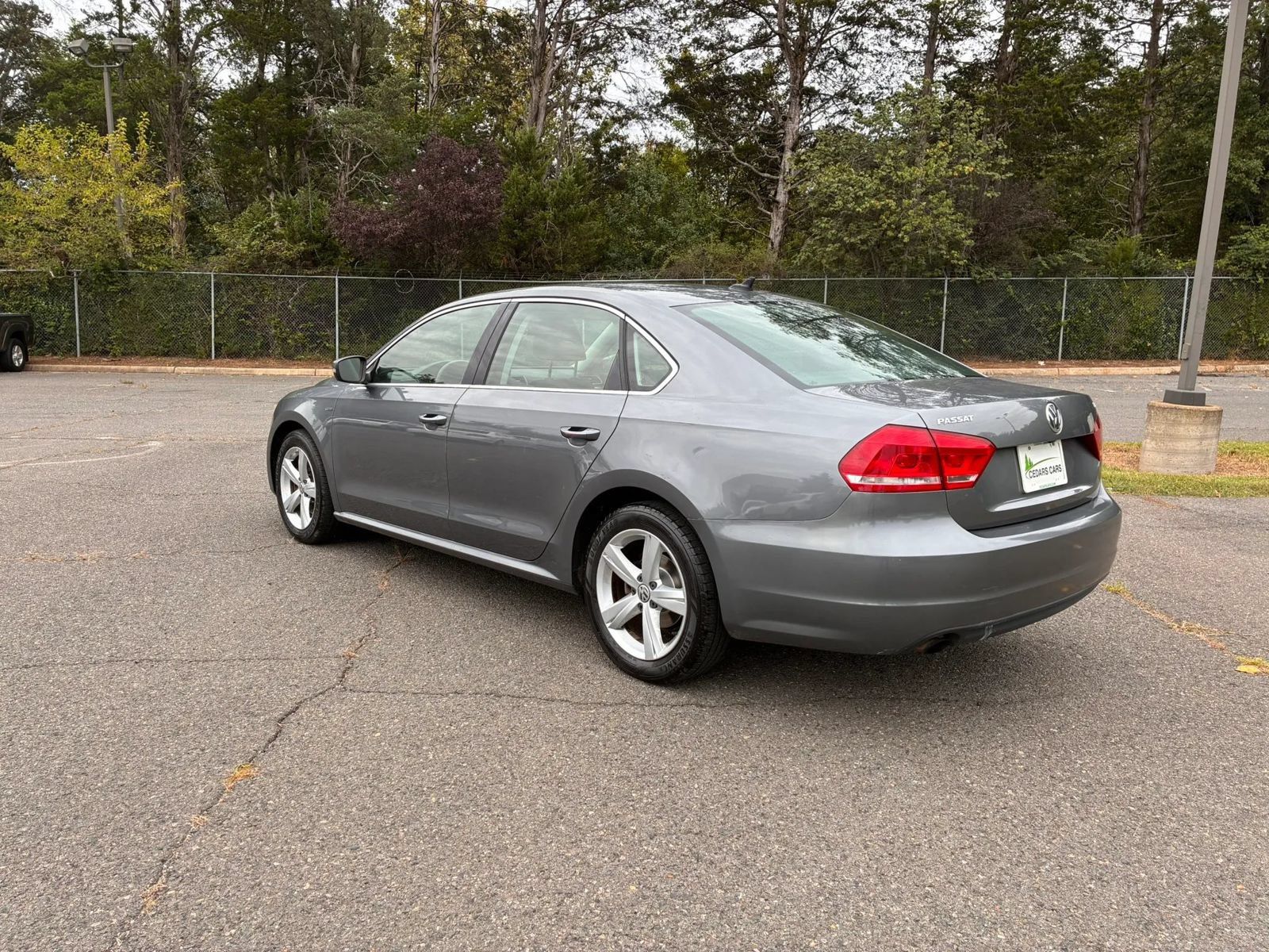 Used 2015 Volkswagen Passat 1.8T Limited Edition FWD image 4