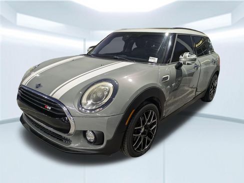 Used 2019 MINI Cooper Clubman image 1