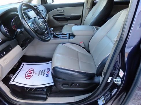 Used 2020 Kia Sedona EX image 35