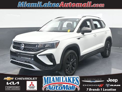 Used 2022 Volkswagen Taos S image 1