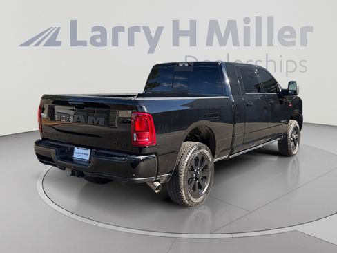 Used 2026 RAM 3500 Laramie AWD/4WD image 5