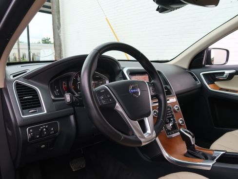 Used 2017 Volvo XC60 T6 Inscription w/ Preferred Option Package AWD/4WD image 29