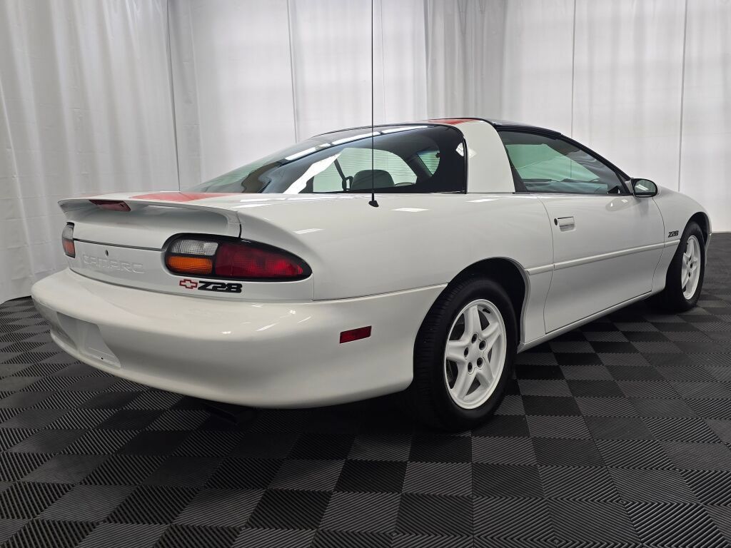 Used 1997 Chevrolet Camaro SS w/ Preferred Equipment Group 2 RWD image 6