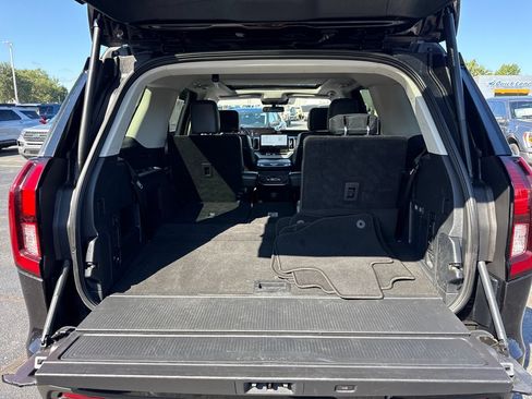 Used 2025 Ford Expedition Active AWD/4WD image 13