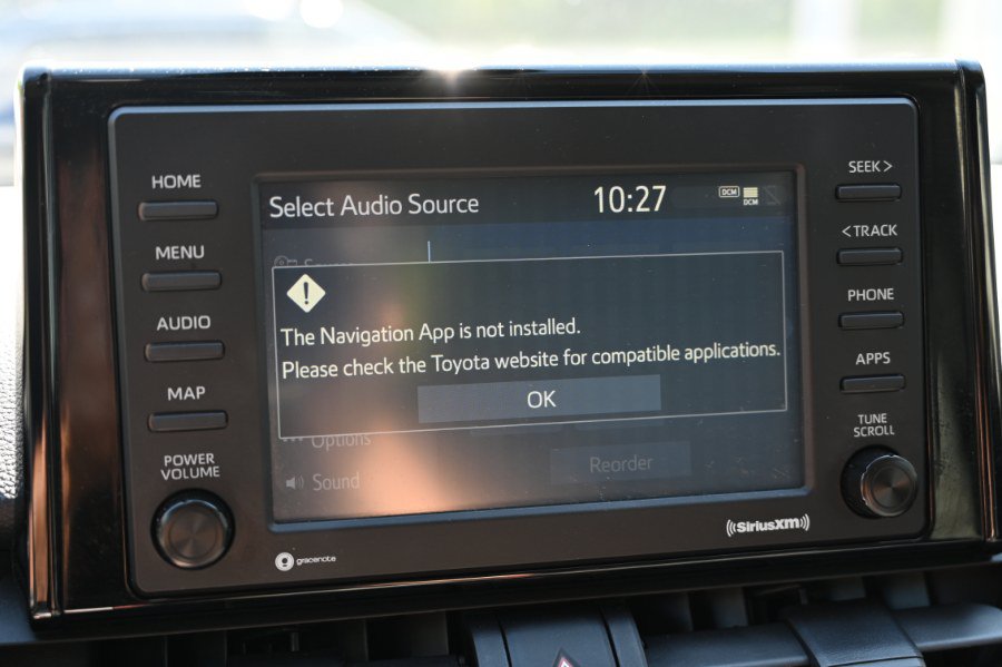 Used 2020 Toyota RAV4 XLE w/ All Weather Liner Package AWD/4WD image 23